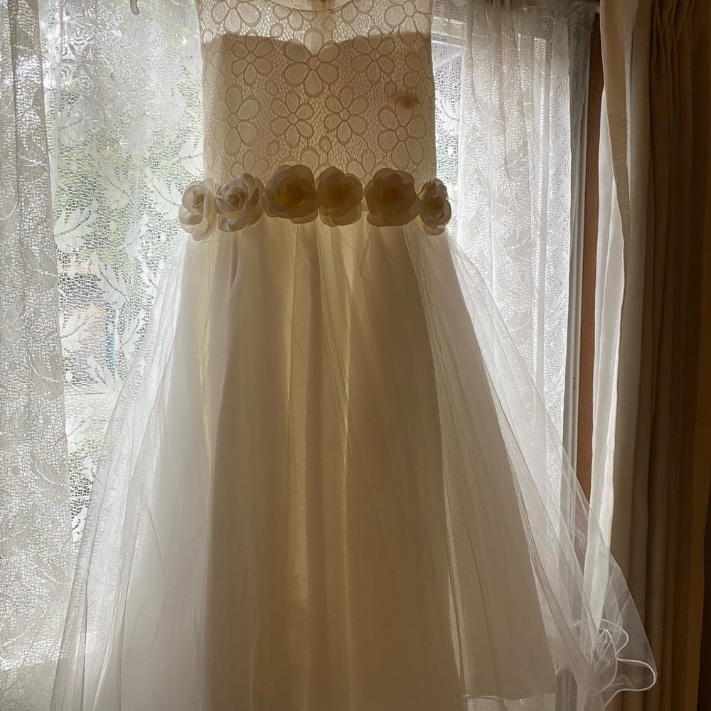 Brand new flower girl dress size 12